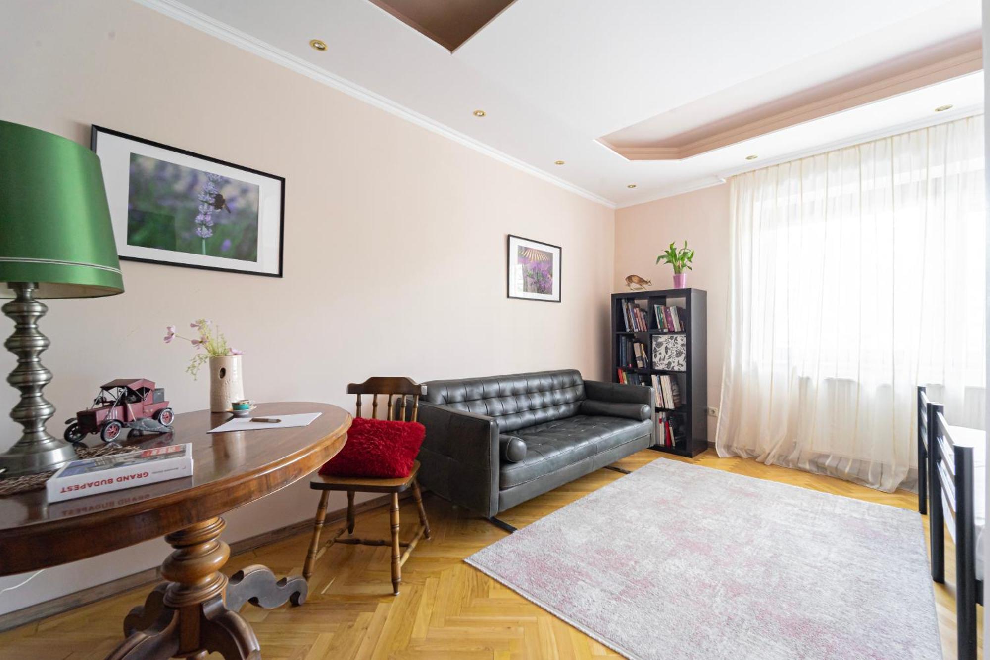 הוילה Törökbálint B48 Bigflat - Kenyelem 130 M2 En מראה חיצוני תמונה