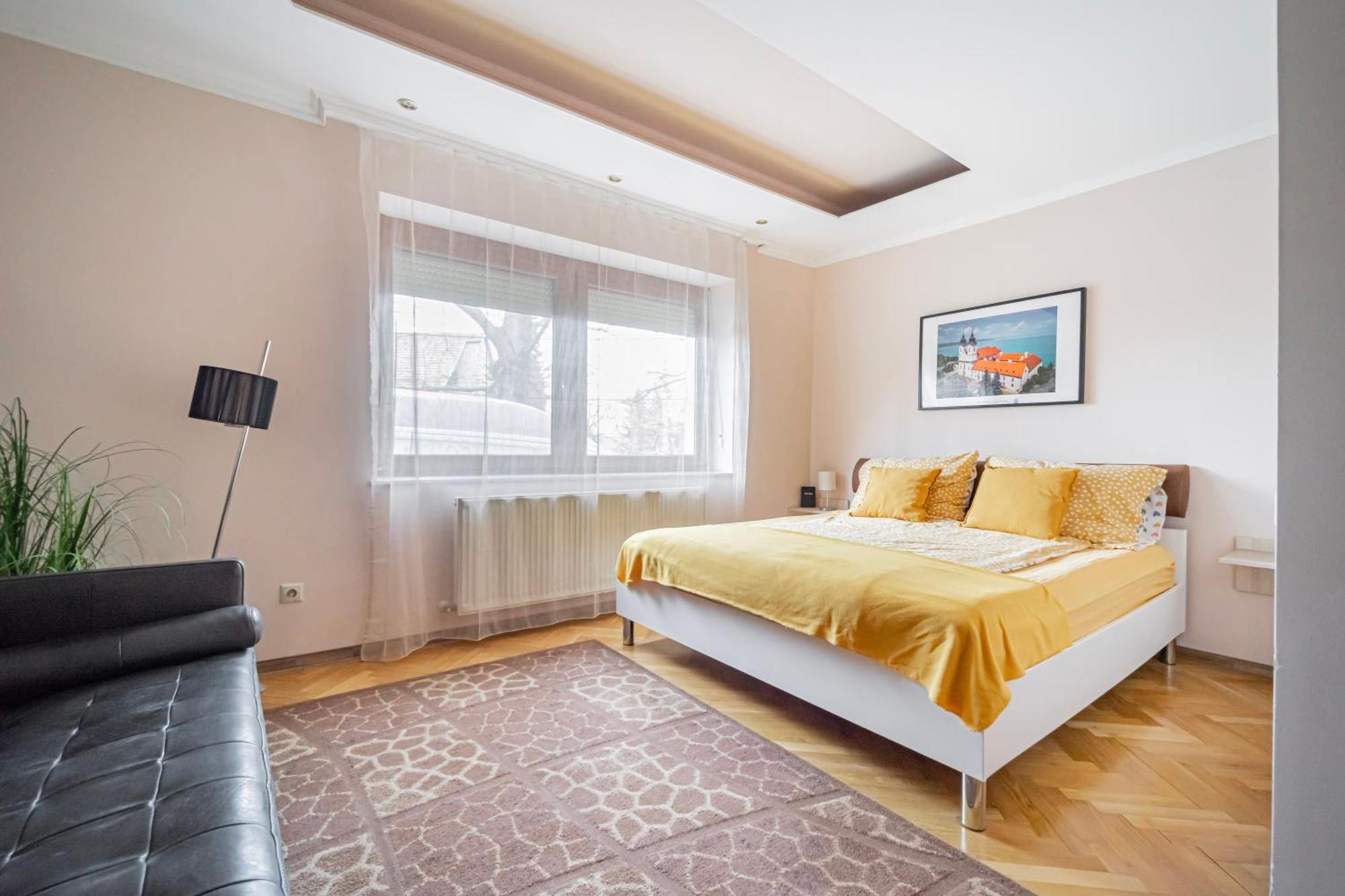 הוילה Törökbálint B48 Bigflat - Kenyelem 130 M2 En מראה חיצוני תמונה